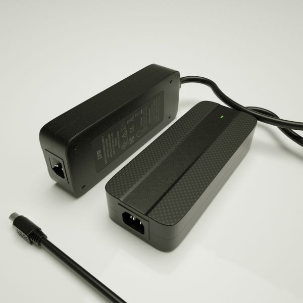 12V8A電源適配器
